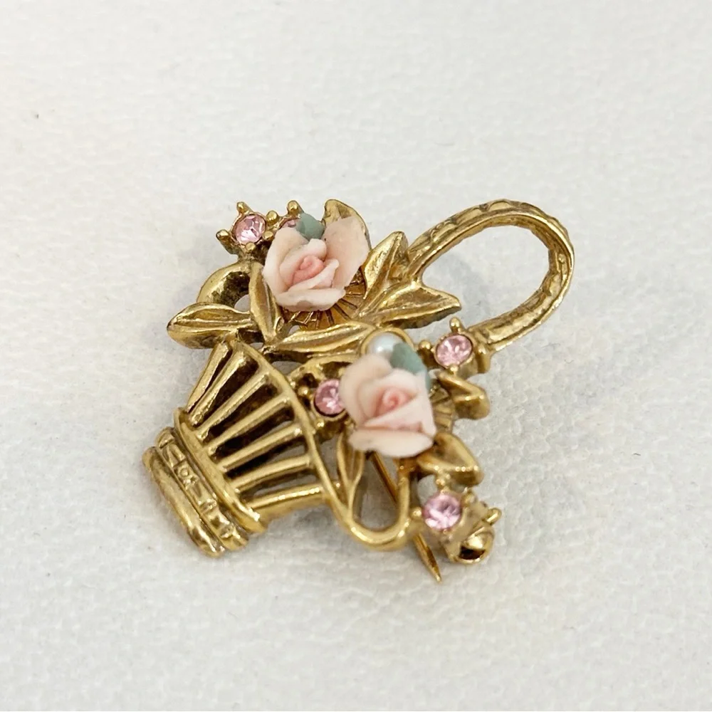 Vintage Victorian Style Brooch Flower Basket Porcelain and Pink Rhinestone - Picture 2 of 4